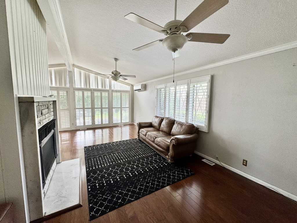 4316 El Rancho Drive - Photo 2