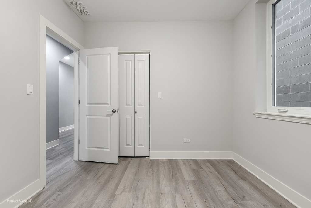 1241 S Fairfield Avenue - Photo 9