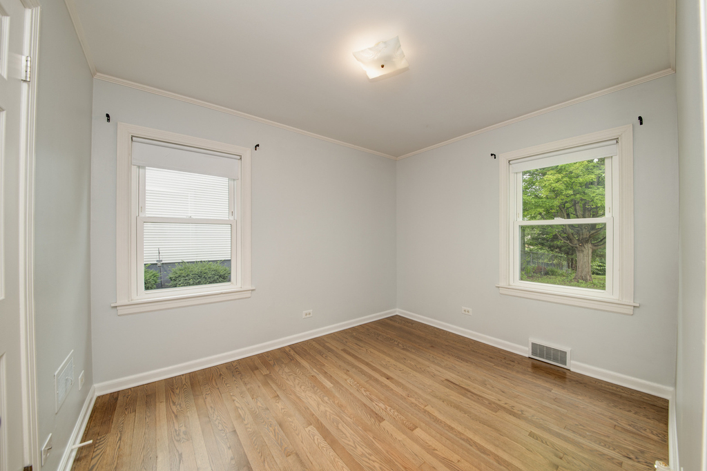 384 S Wolf Road S - Photo 17
