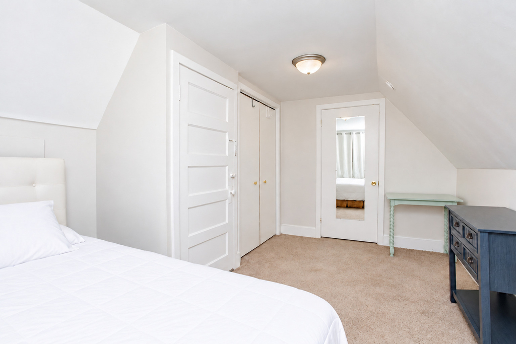 6867 N Ottawa Avenue - Photo 8