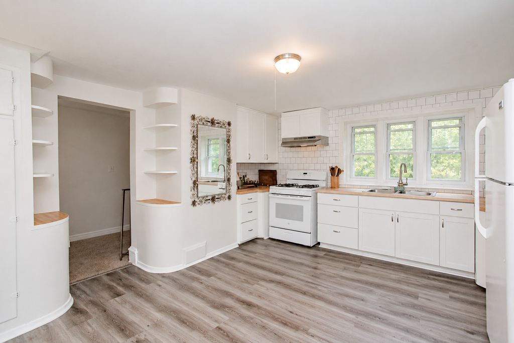 6867 N Ottawa Avenue - Photo 4