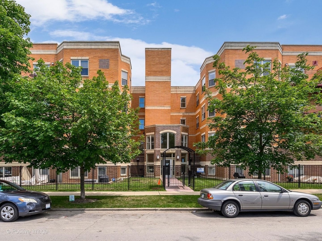 6015 N Mozart Street - Photo 0