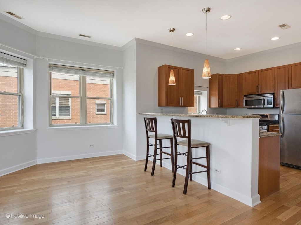 6015 N Mozart Street - Photo 8