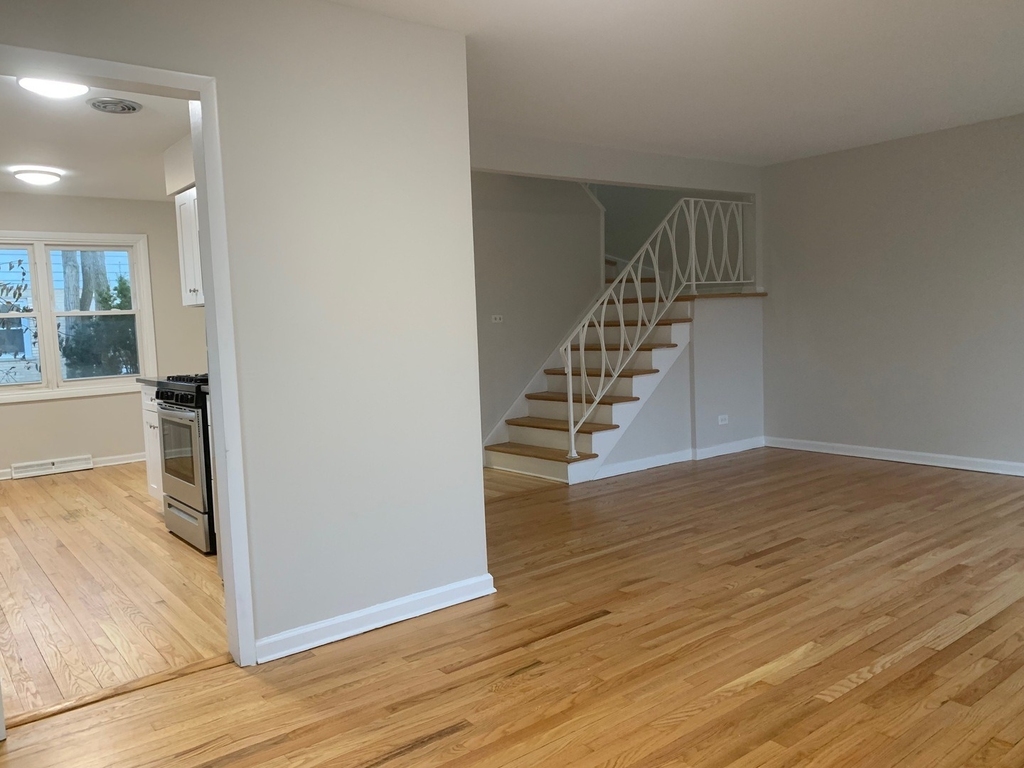 822 Skokie Boulevard - Photo 5