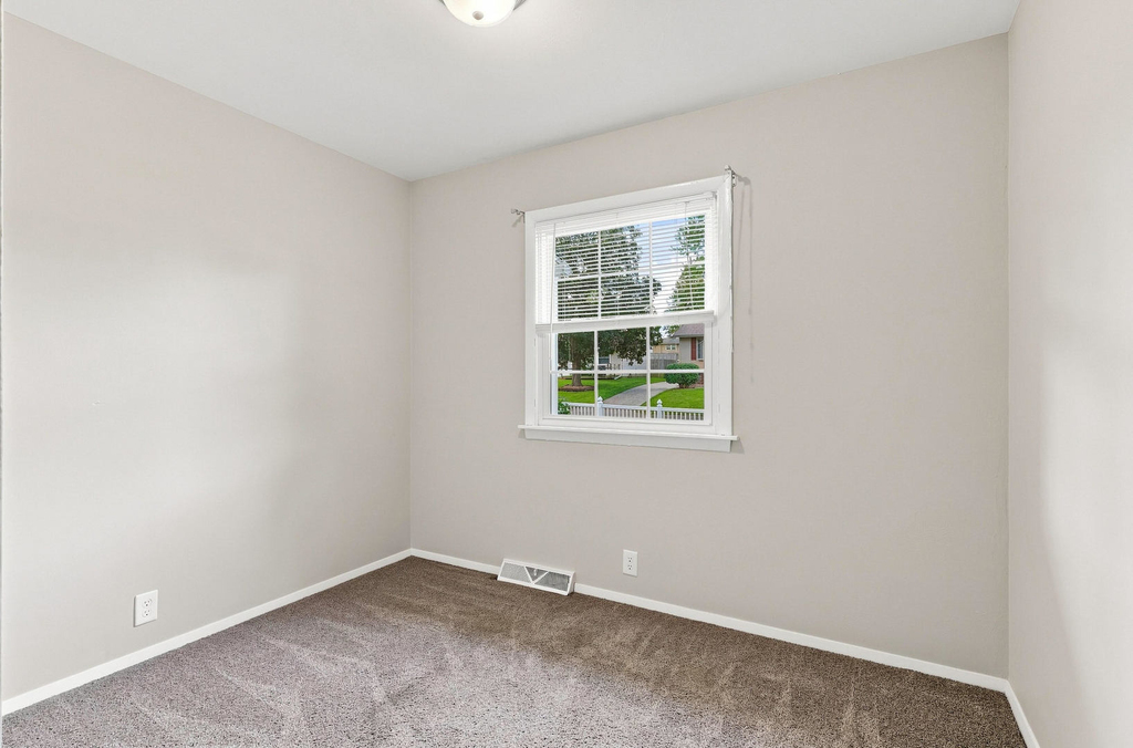 2803 N Pine Street - Photo 14