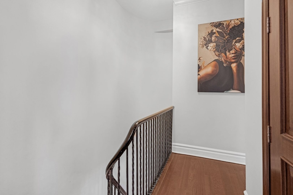 70 E Walton Street - Photo 18
