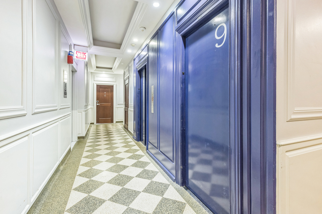 70 E Walton Street - Photo 33