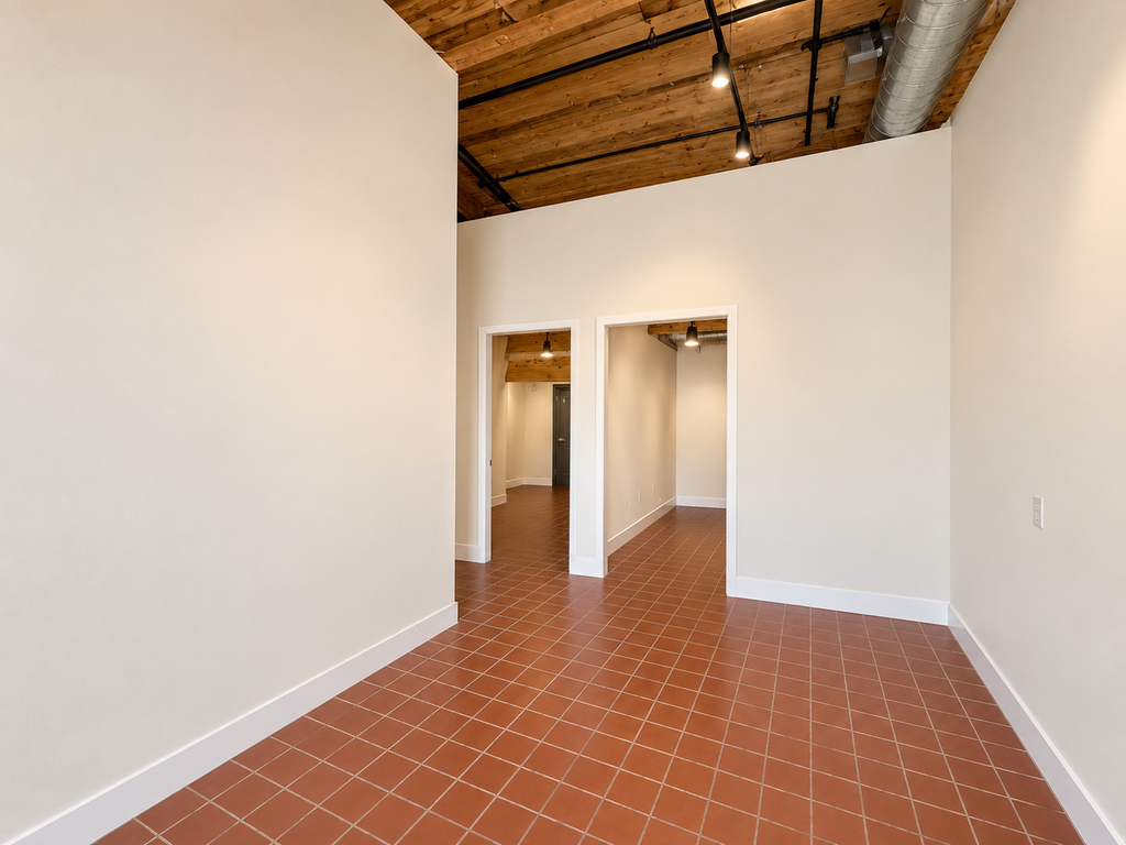902 1/2 N Main Street - Photo 7