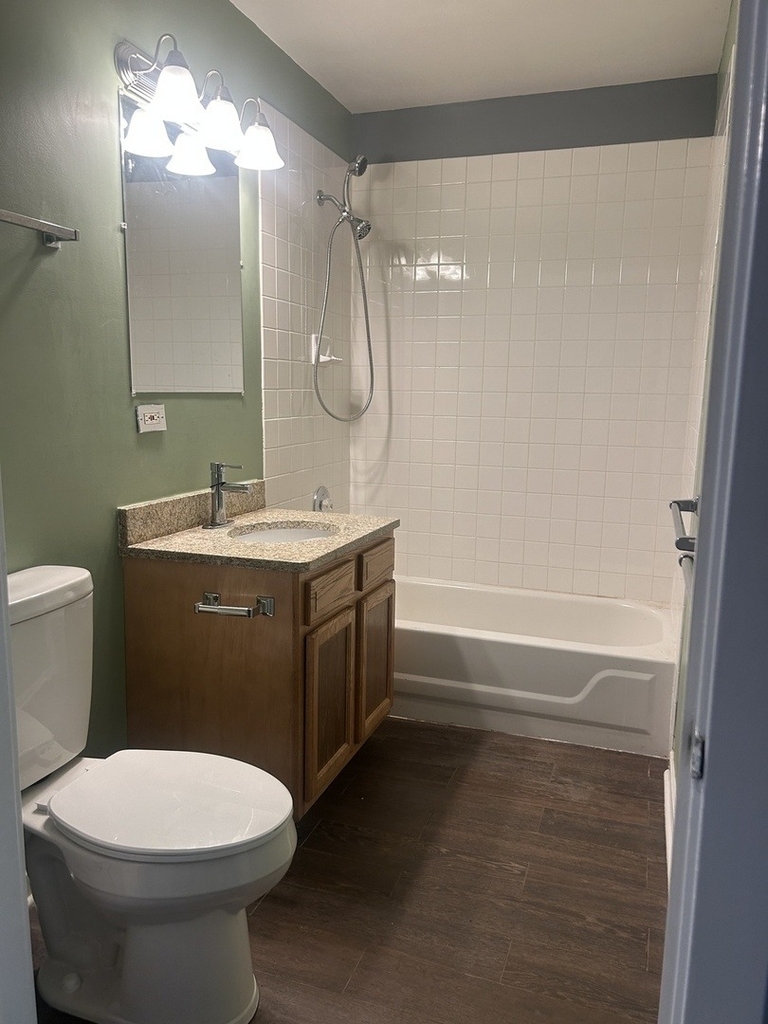 6538 S Kenwood Avenue - Photo 2
