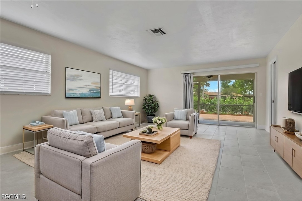 1628 Orchid Boulevard - Photo 5
