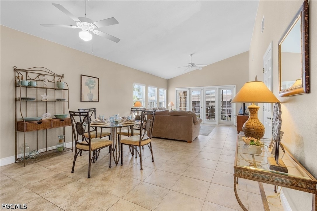 4546 Se 6th Place - Photo 3