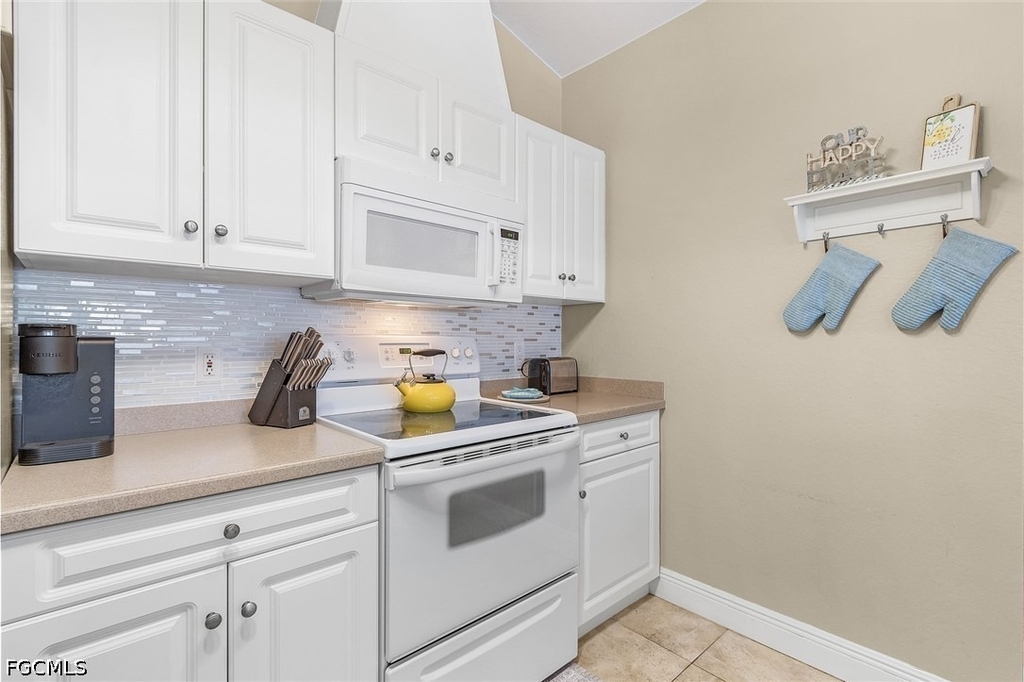 4546 Se 6th Place - Photo 6