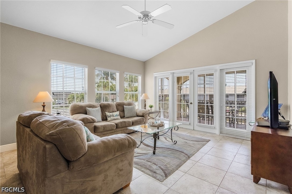 4546 Se 6th Place - Photo 15