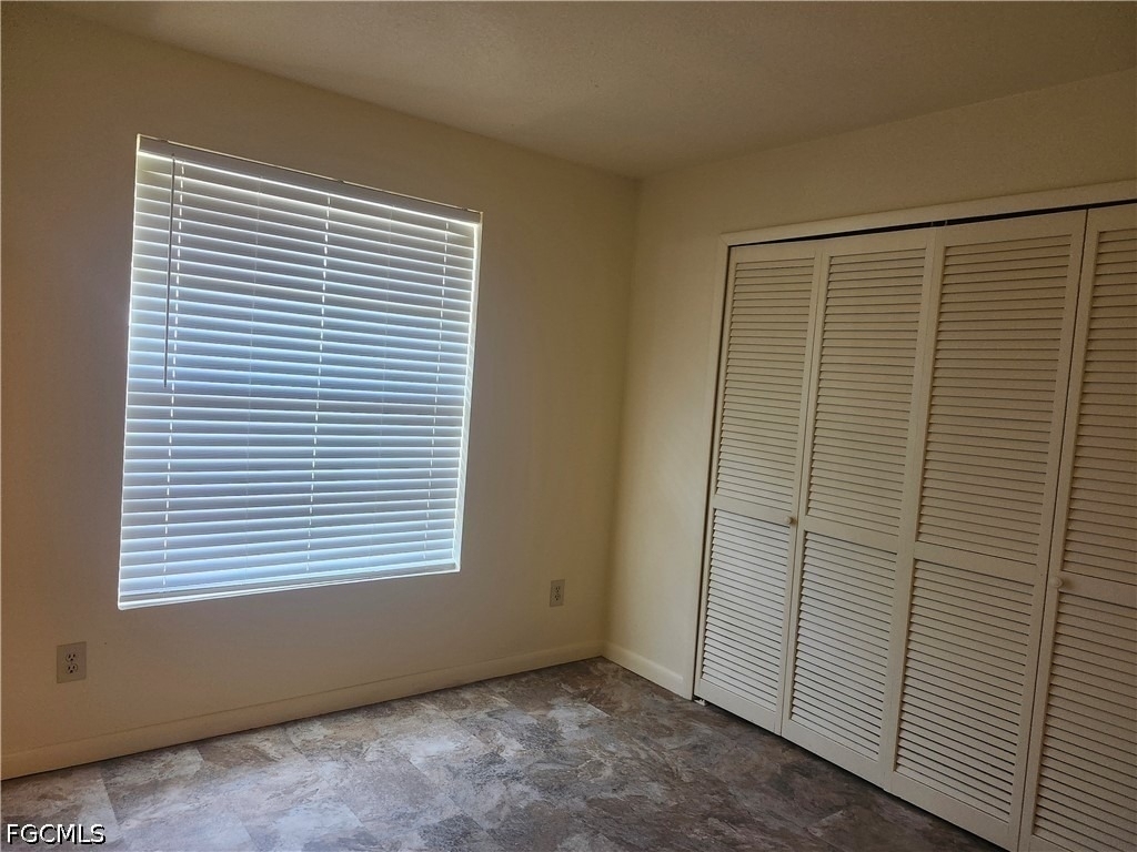 19136 Miami Boulevard - Photo 3