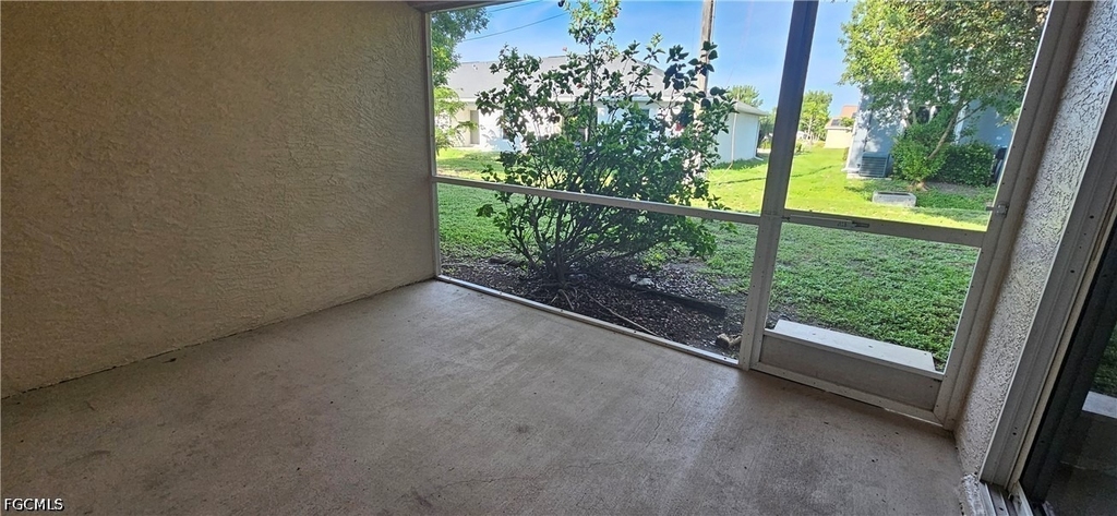 1626 Sw Santa Barbara Place - Photo 7