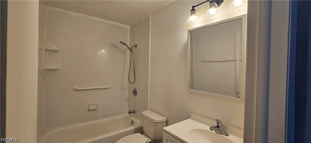 1205 Academy Boulevard - Photo 10