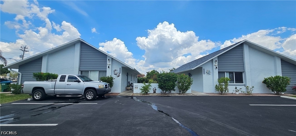 1205 Academy Boulevard - Photo 0
