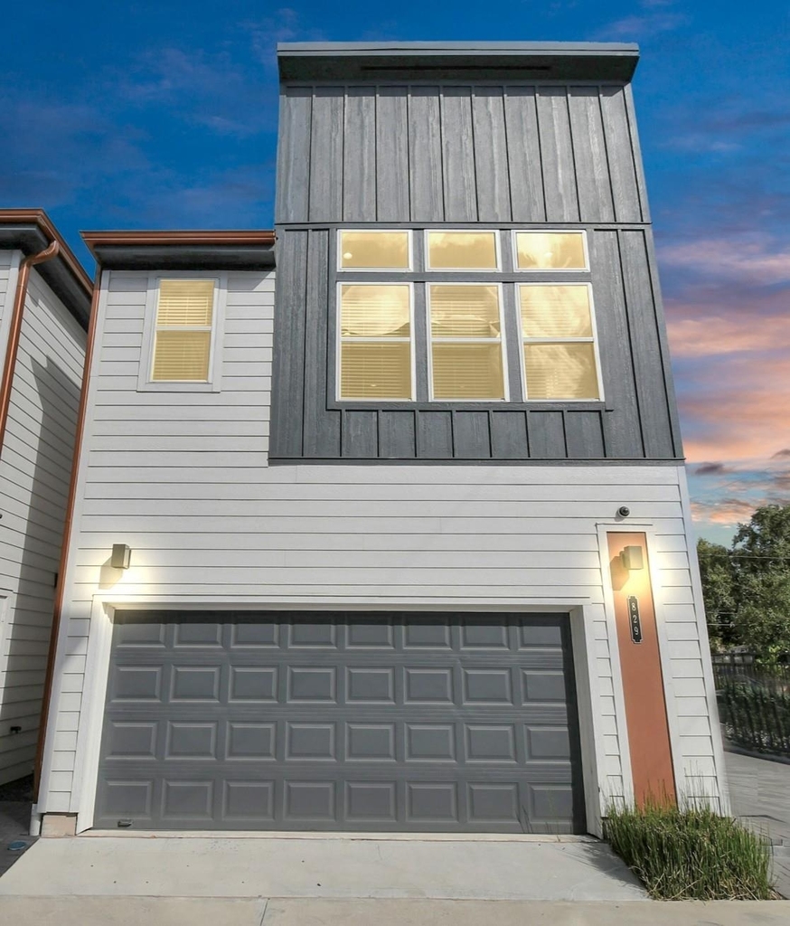 829 N Emile Street - Photo 1