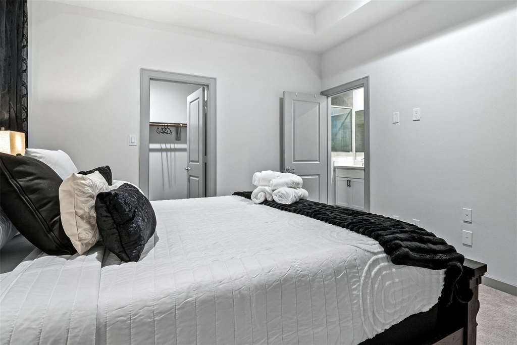829 N Emile Street - Photo 15