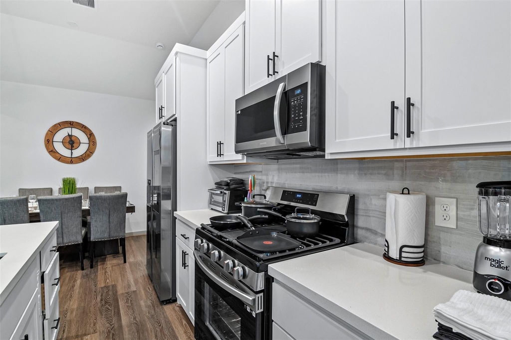 829 N Emile Street - Photo 31