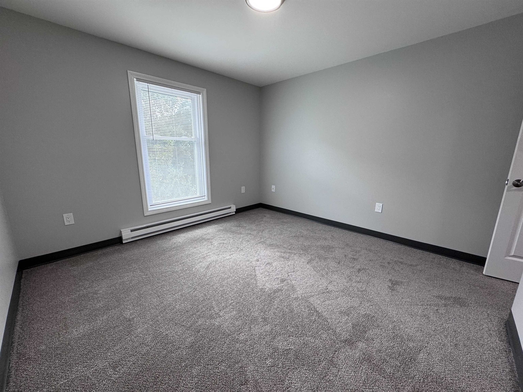 133 Eastern - Photo 24