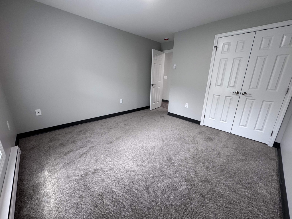 133 Eastern - Photo 21