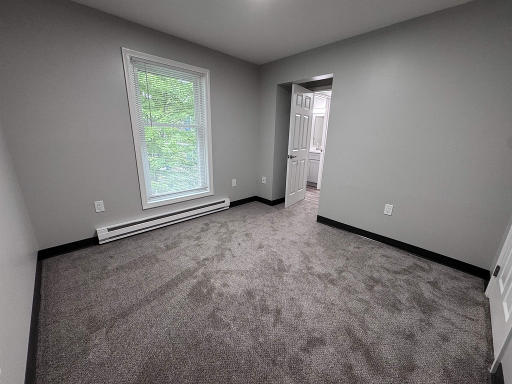 133 Eastern - Photo 30