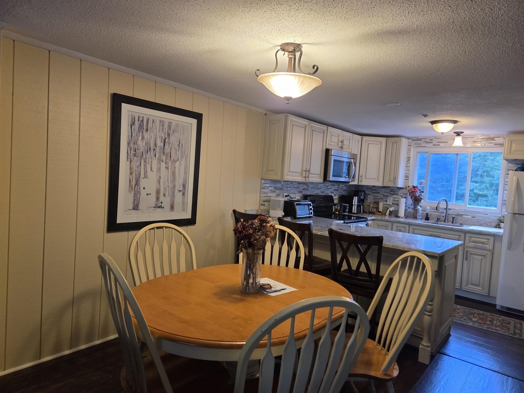 22 Orris - Photo 3