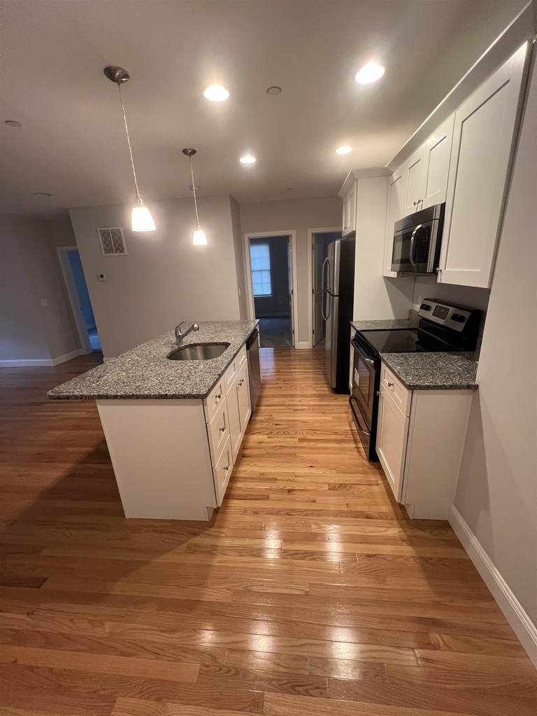 50 Sheffield - Photo 1