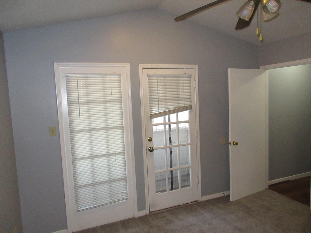 11514 Meadow Lane - Photo 6