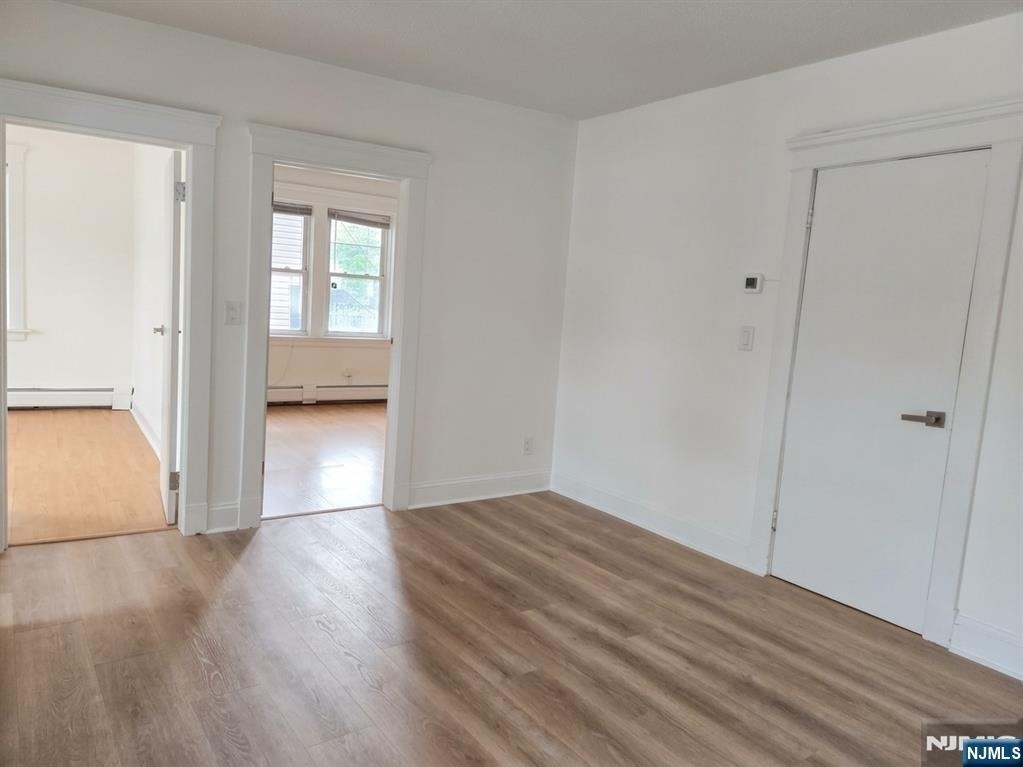 502 Broad - Photo 3