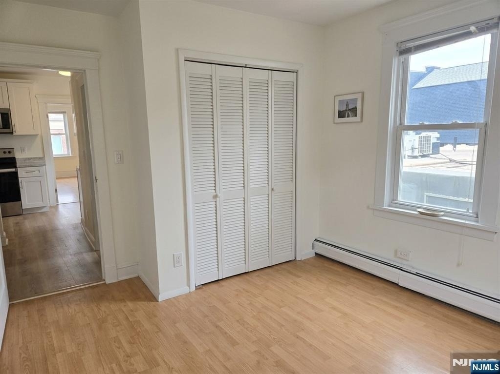 502 Broad - Photo 4