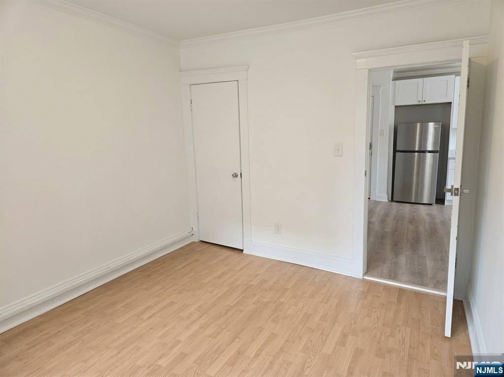 502 Broad - Photo 1
