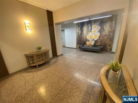 95 Orient - Photo 15