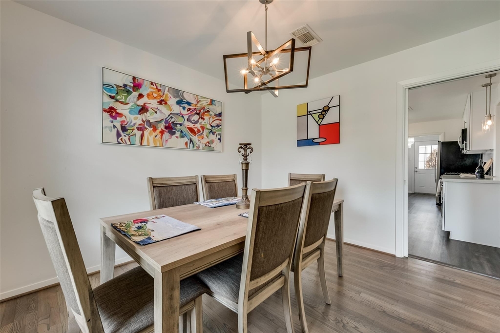 5118 Sanford Road - Photo 4