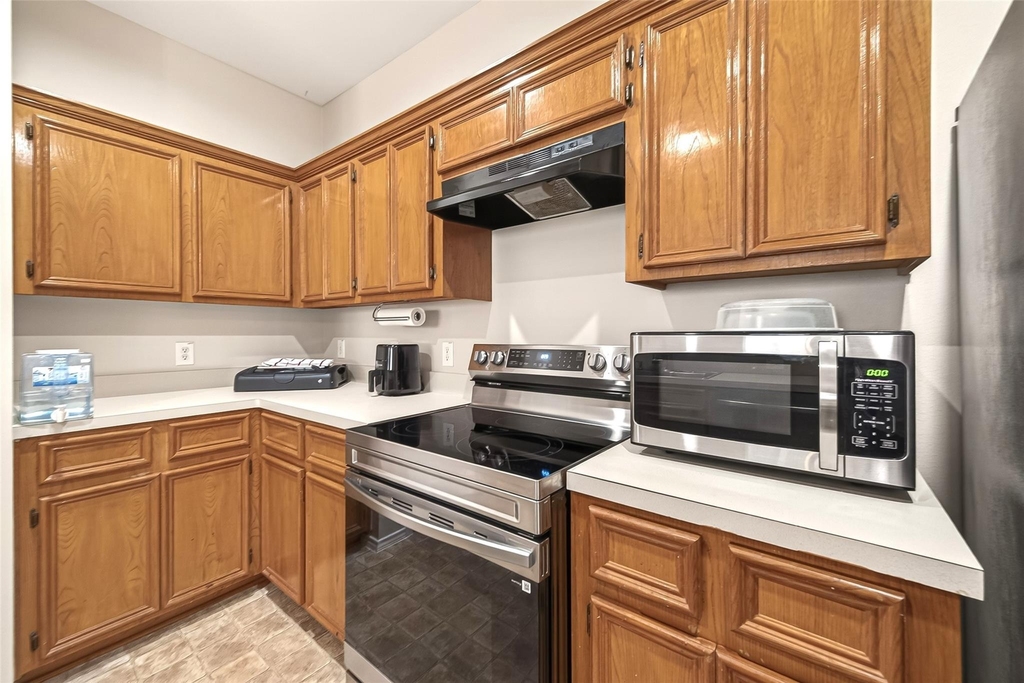 12830 Lodenbriar Drive - Photo 12