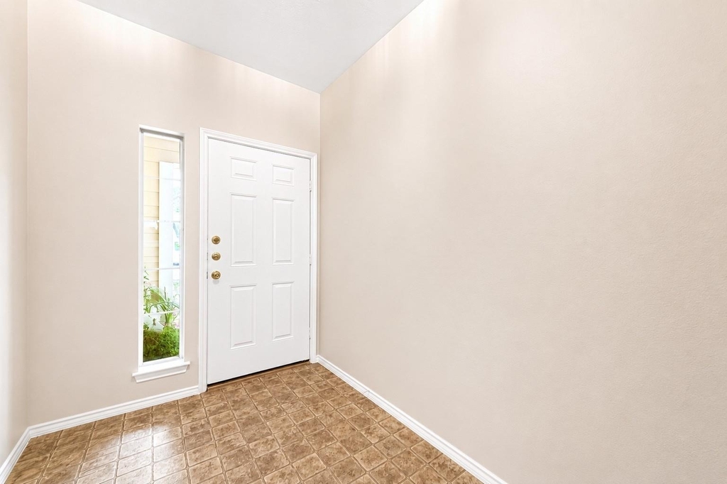 12830 Lodenbriar Drive - Photo 2