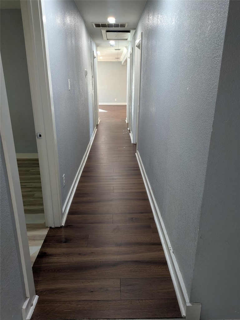 205 Elmo Avenue - Photo 6