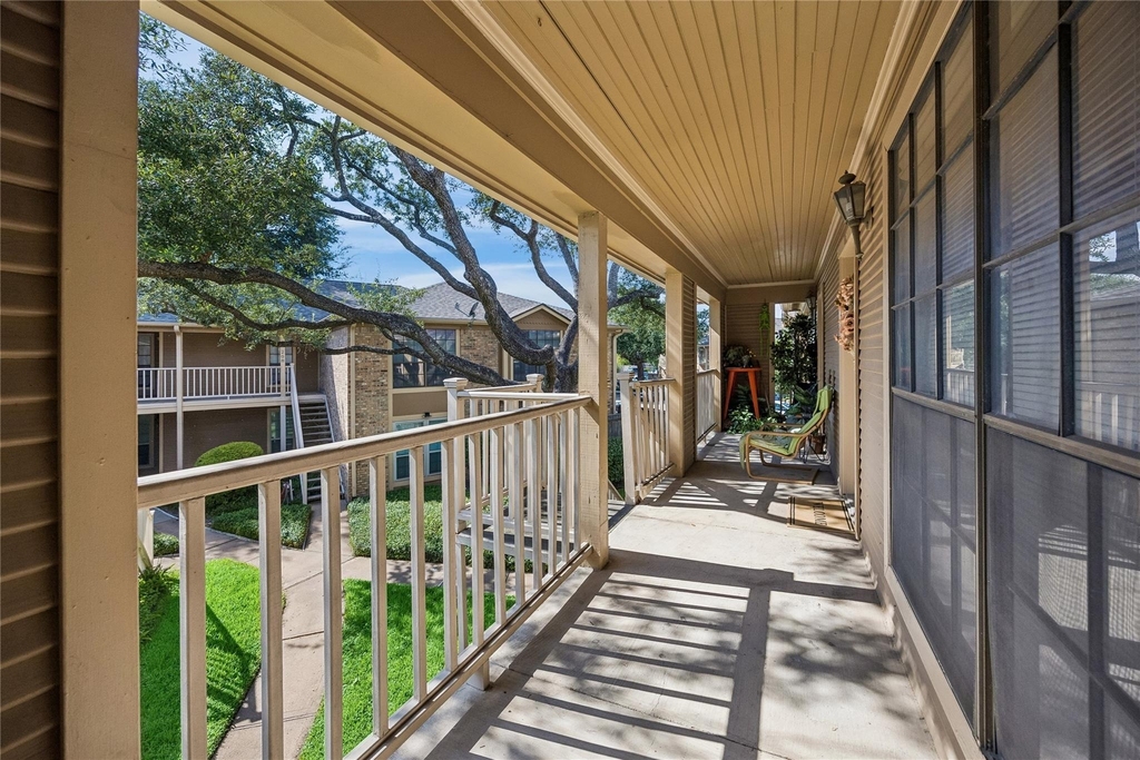 1311 Antoine Drive - Photo 10