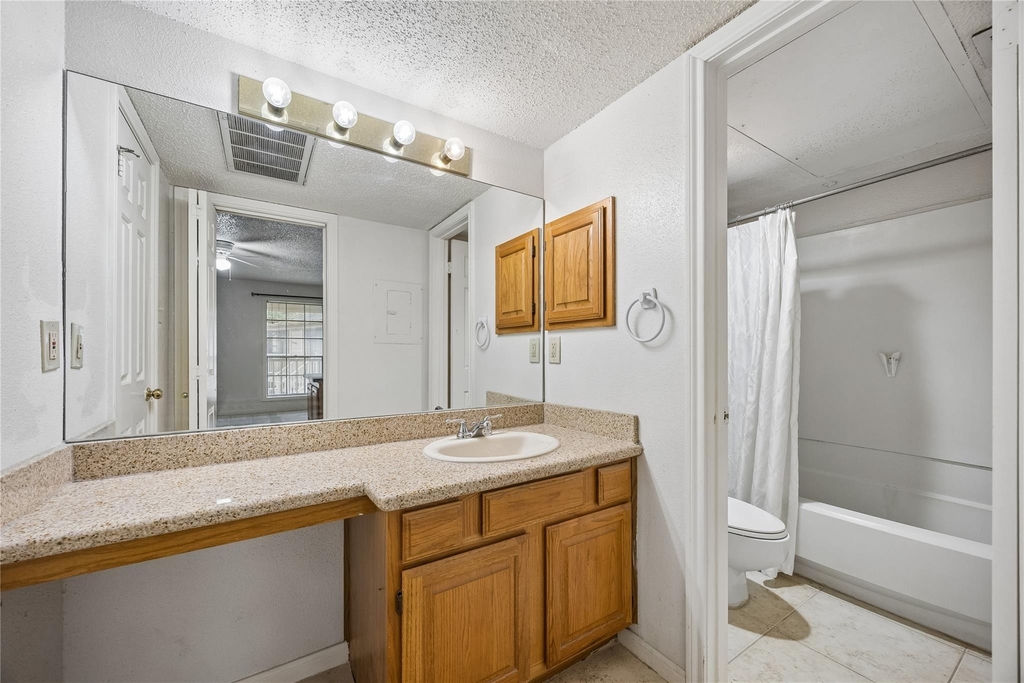 1311 Antoine Drive - Photo 5