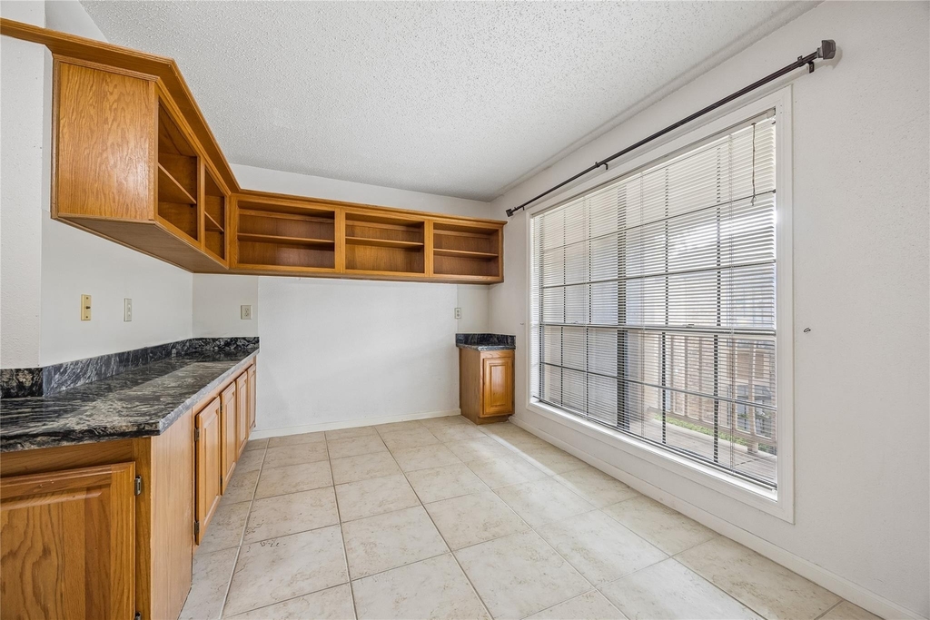 1311 Antoine Drive - Photo 4