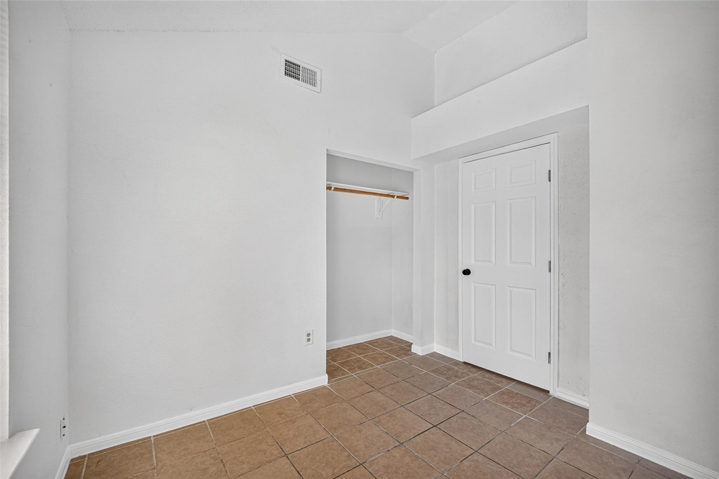1126 Holbech Lane - Photo 22