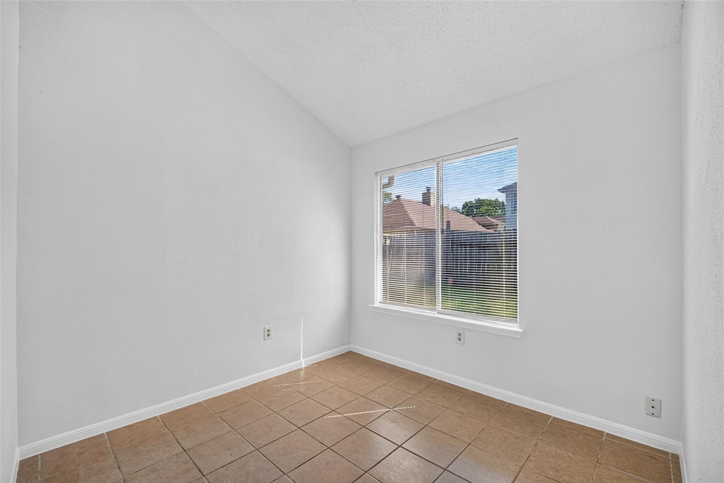 1126 Holbech Lane - Photo 21