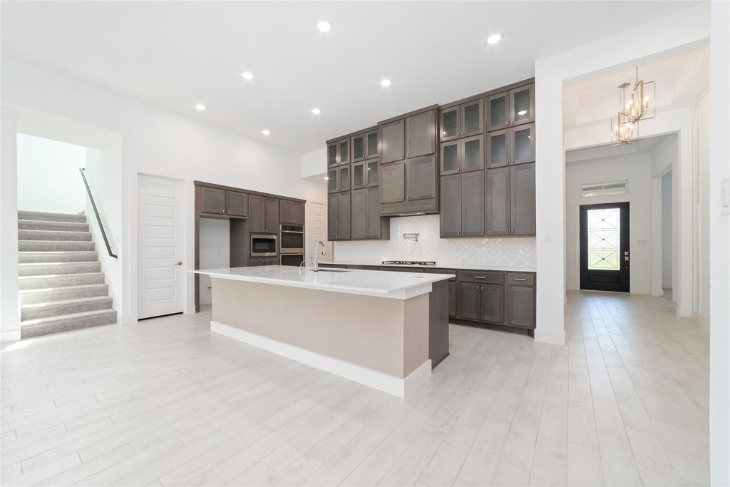 32018 Crested Knoll Court - Photo 15