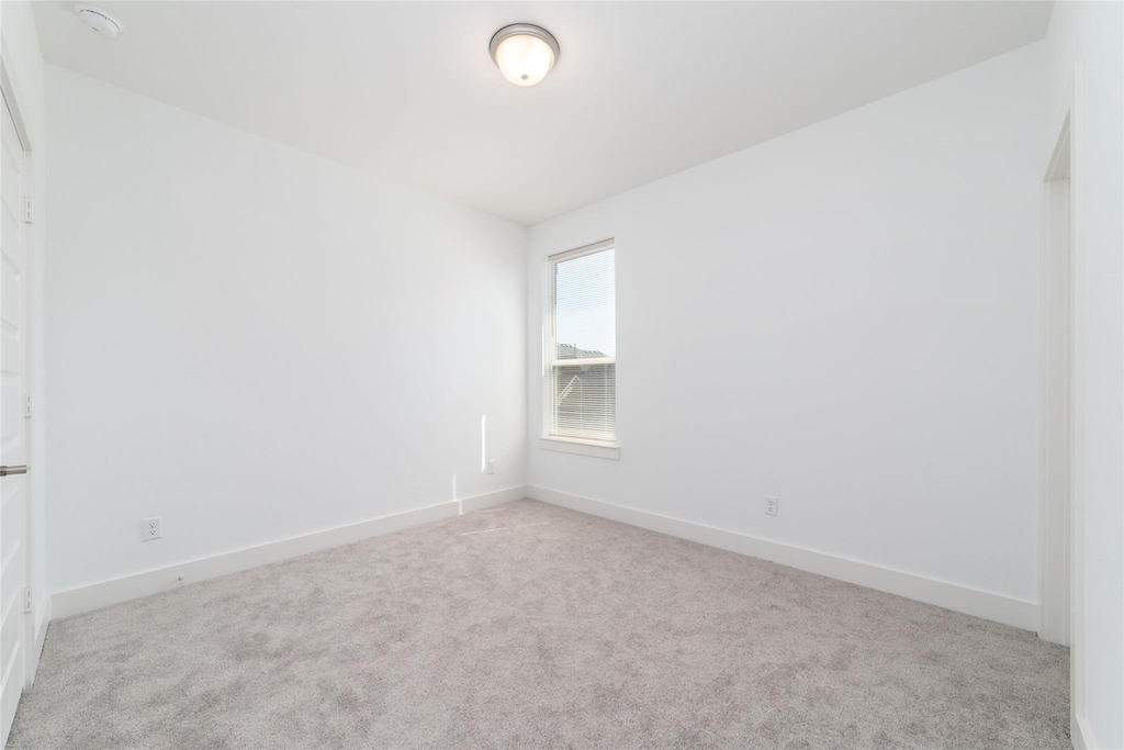 32018 Crested Knoll Court - Photo 28