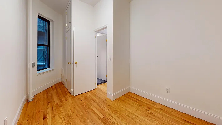 313 East 93rd Street - Photo 6