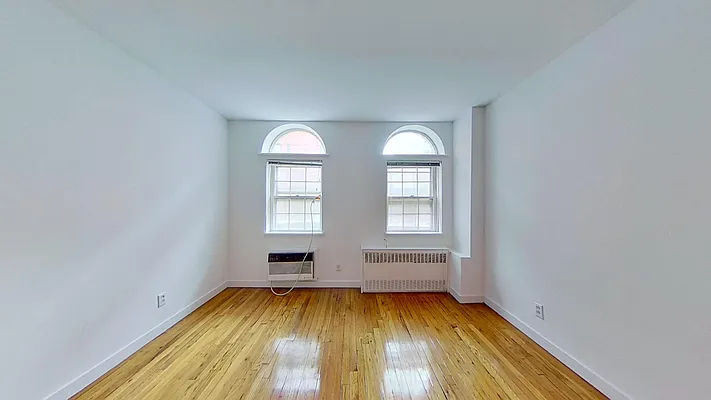 402 East 83rd Street - Photo 1
