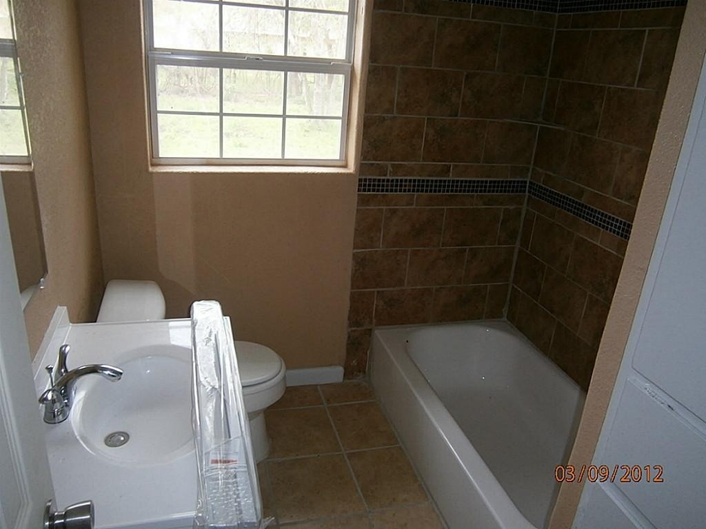225 Nanlee Street - Photo 3