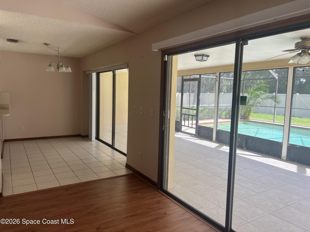 424 Hurst Road Ne - Photo 3