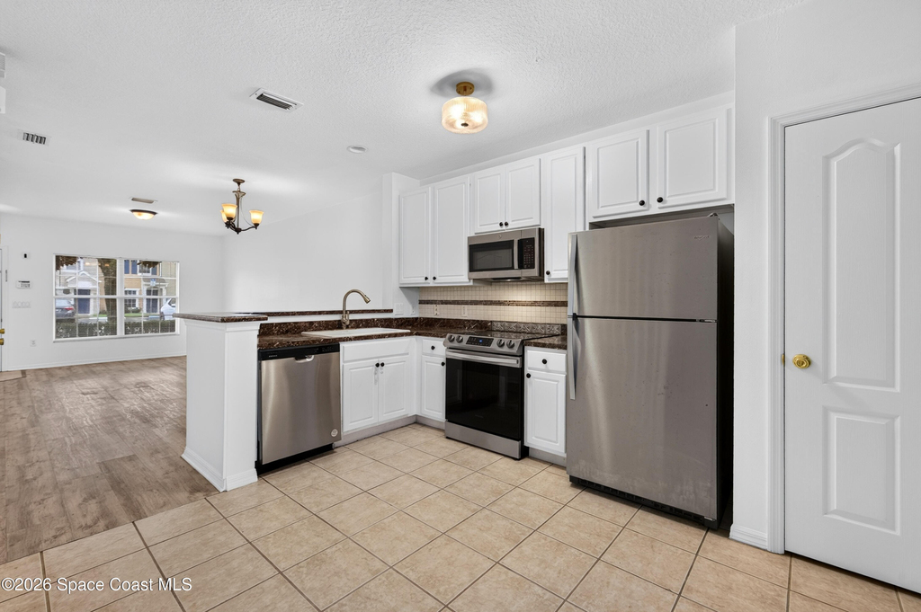 1391 Hampton Park Lane - Photo 13